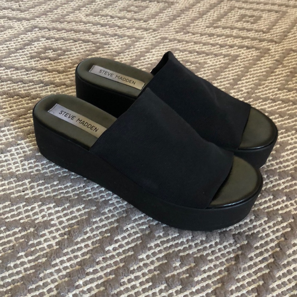 Steve Madden Slinky Platform Slide Sandal